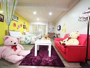 Love In Pearl Hostel Yilan Dış mekan fotoğraf